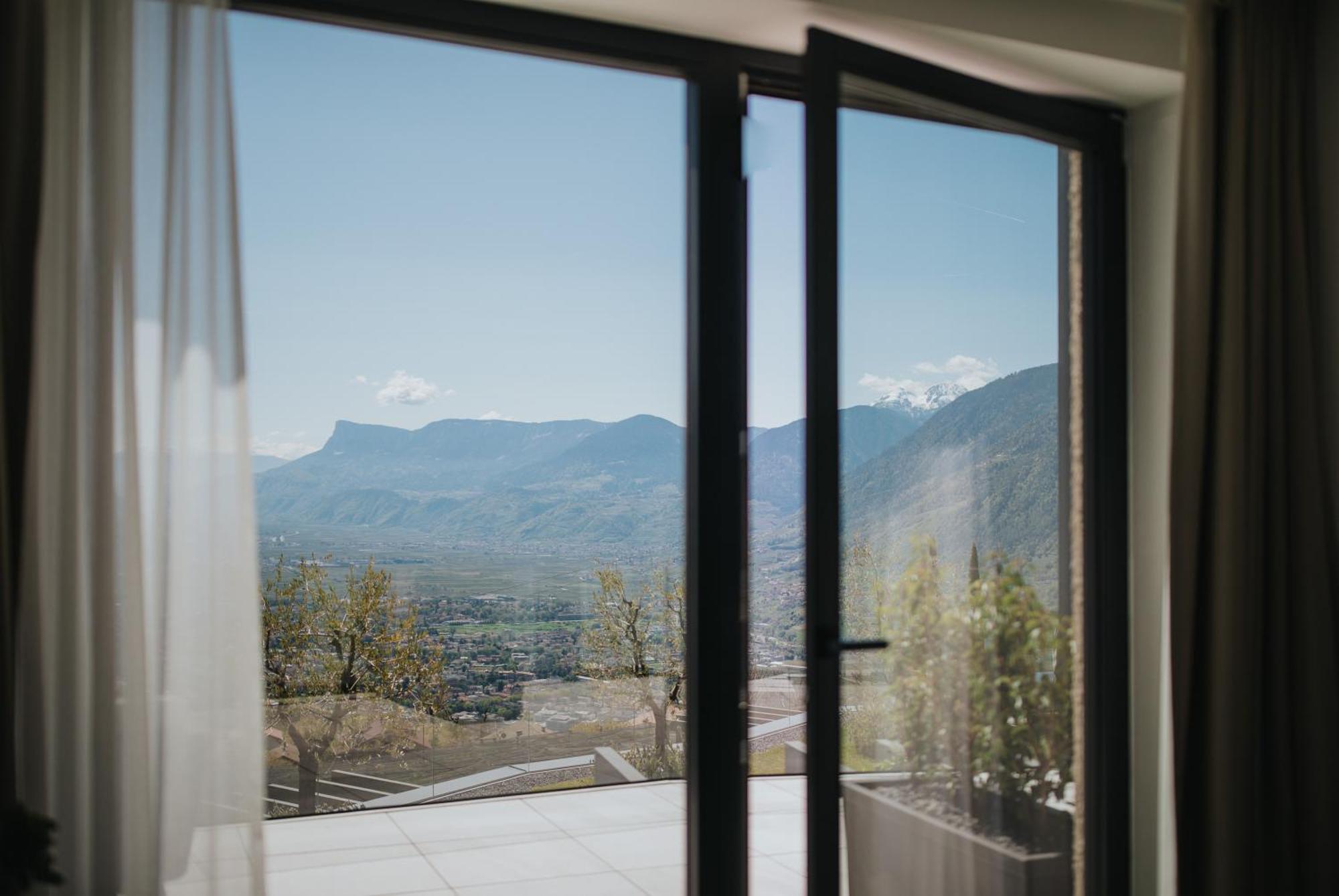 La Vista Panoramic Hideaway (Adults Only) Tirolo Quarto foto
